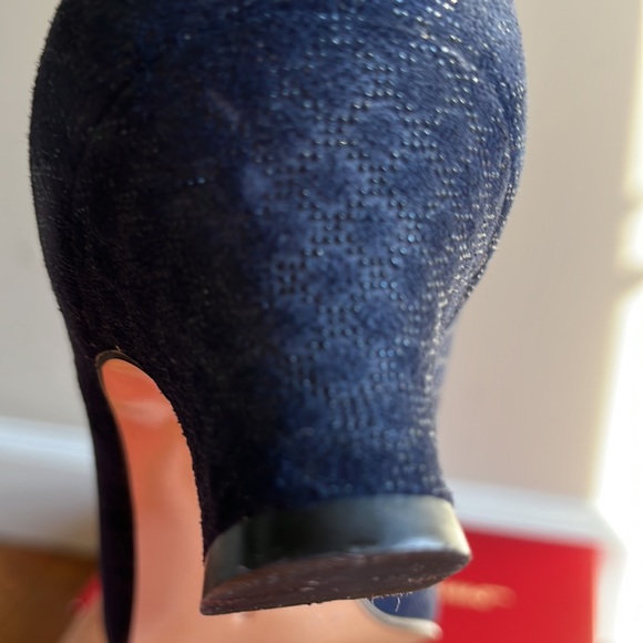 🆑 Salvatore Ferragamo Suede Pumps - Picture 7 of 15